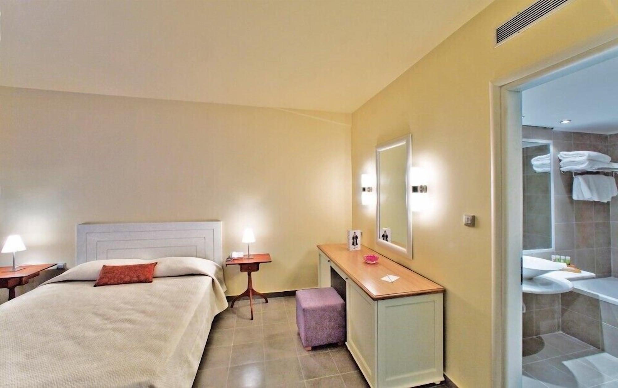 Megisti Hotel Luaran gambar