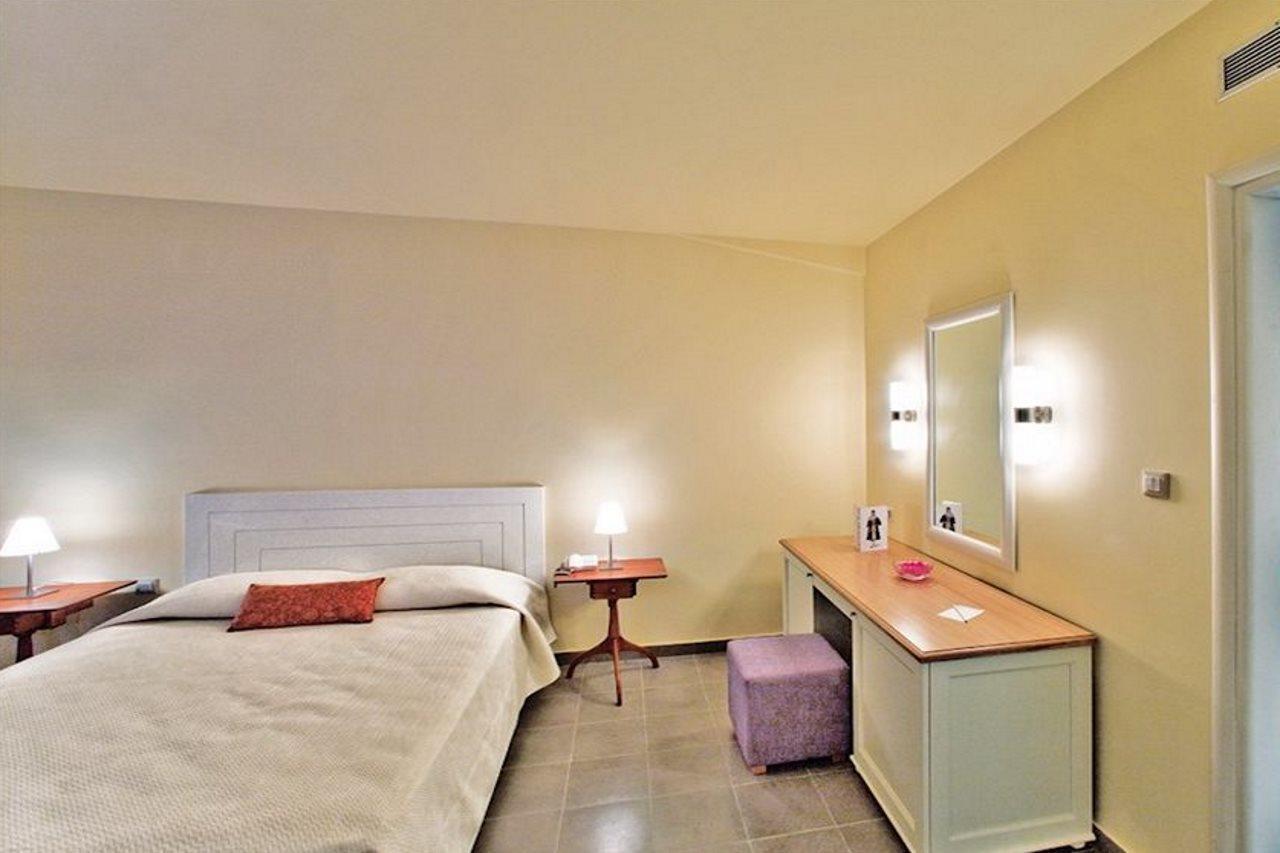Megisti Hotel Luaran gambar